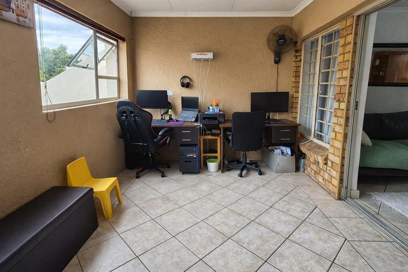 2 Bedroom Property for Sale in Celtisdal Gauteng