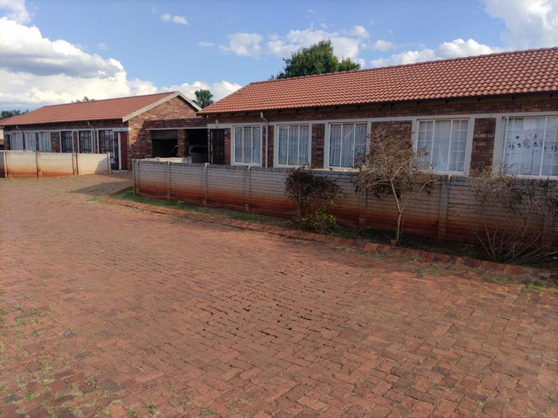 2 Bedroom Property for Sale in The Orchards Gauteng