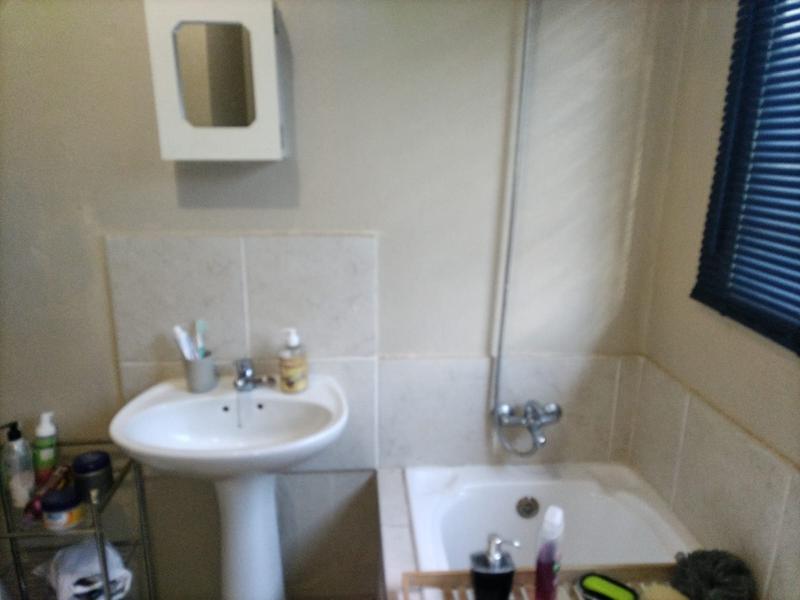 2 Bedroom Property for Sale in The Orchards Gauteng