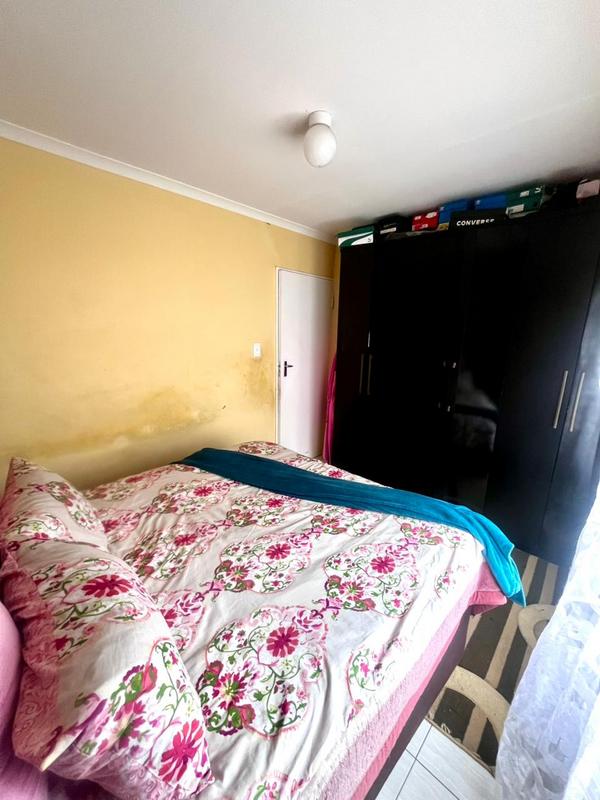 2 Bedroom Property for Sale in Fleurhof Gauteng