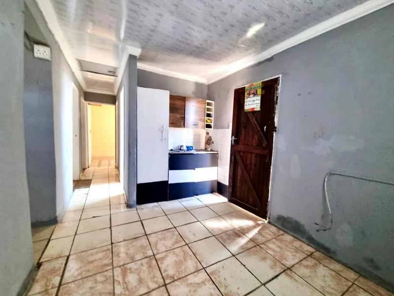 2 Bedroom Property for Sale in Lenasia South Gauteng