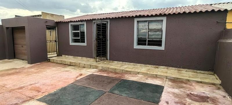 To Let 2 Bedroom Property for Rent in Meadowlands Gauteng