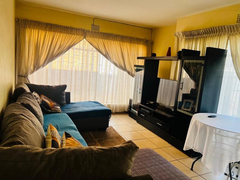 To Let 2 Bedroom Property for Rent in Westonaria Gauteng