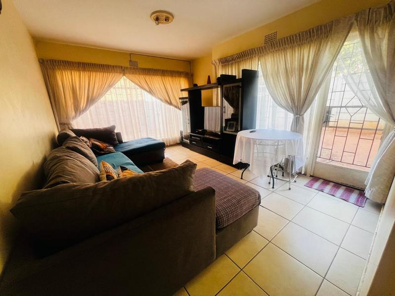 To Let 2 Bedroom Property for Rent in Westonaria Gauteng