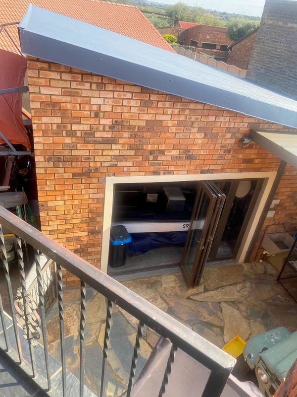 5 Bedroom Property for Sale in Eldorado Park Gauteng