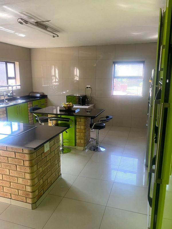 5 Bedroom Property for Sale in Eldorado Park Gauteng