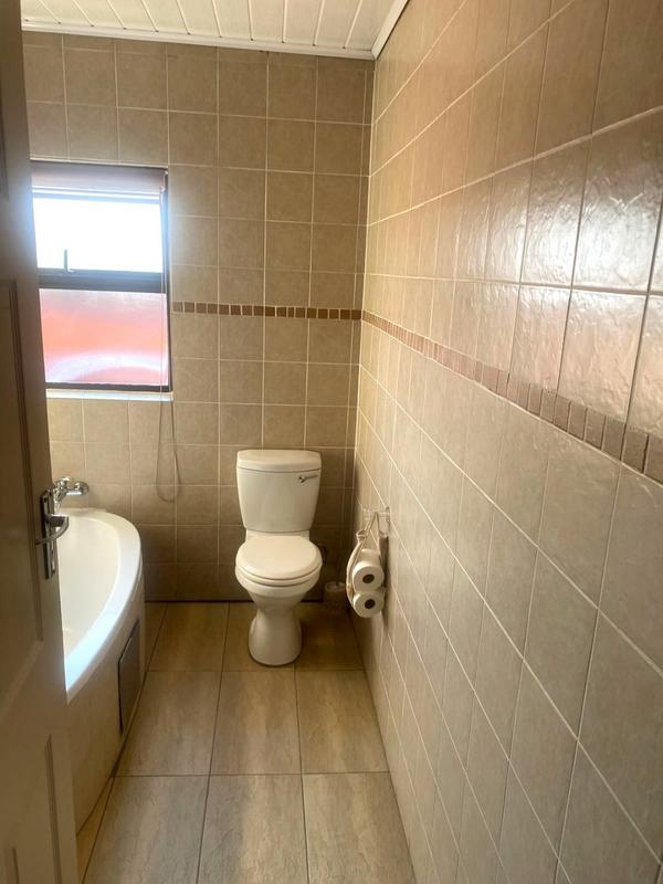 5 Bedroom Property for Sale in Eldorado Park Gauteng