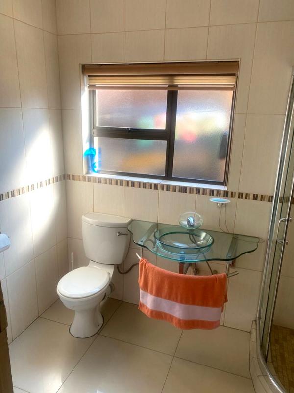 5 Bedroom Property for Sale in Eldorado Park Gauteng