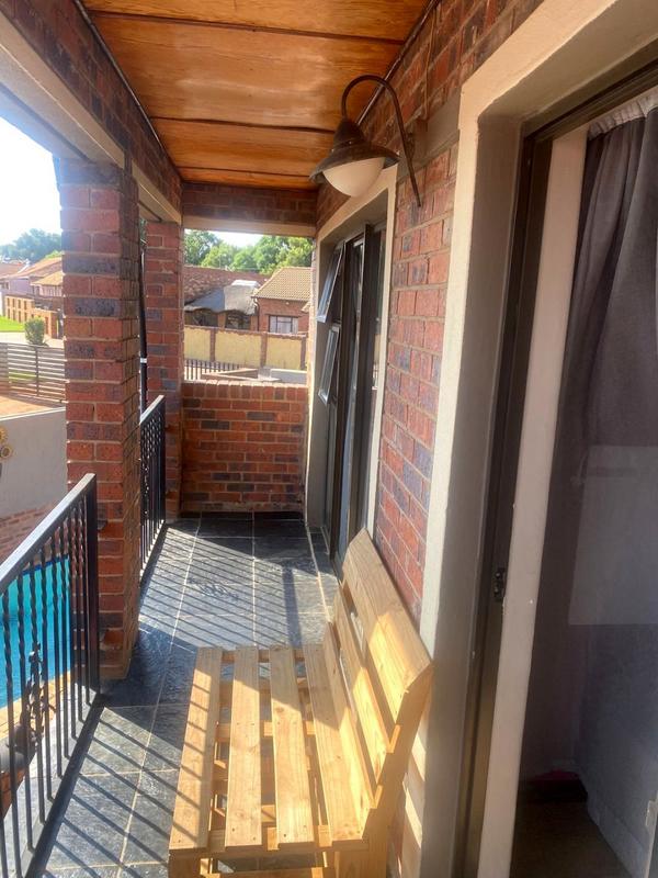 5 Bedroom Property for Sale in Eldorado Park Gauteng
