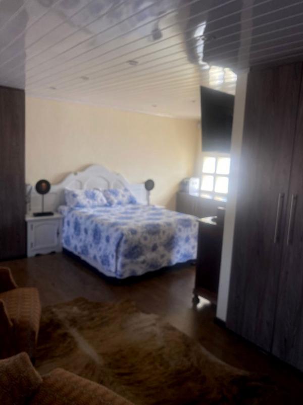 5 Bedroom Property for Sale in Eldorado Park Gauteng