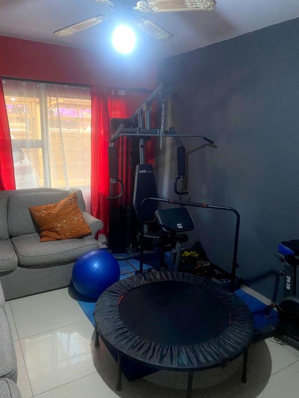 5 Bedroom Property for Sale in Eldorado Park Gauteng