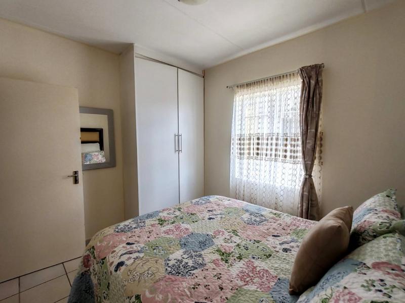 2 Bedroom Property for Sale in Fleurhof Gauteng