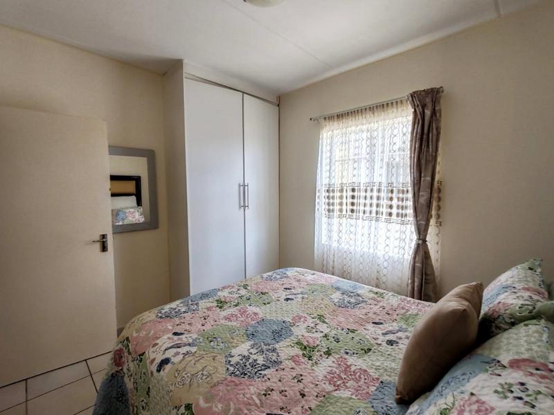 2 Bedroom Property for Sale in Fleurhof Gauteng