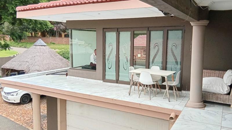 3 Bedroom Property for Sale in Meredale Gauteng