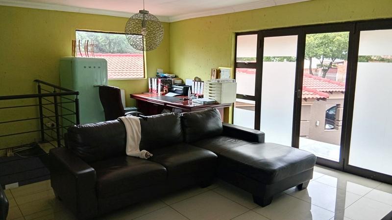3 Bedroom Property for Sale in Meredale Gauteng