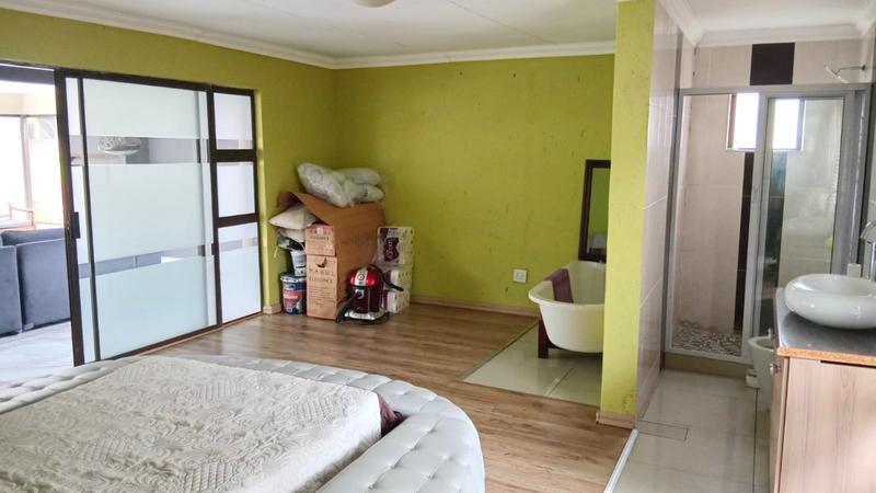 3 Bedroom Property for Sale in Meredale Gauteng