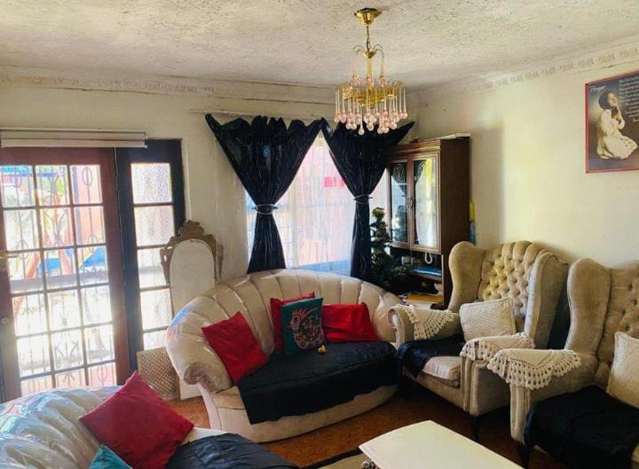 2 Bedroom Property for Sale in Toekomsrus Gauteng