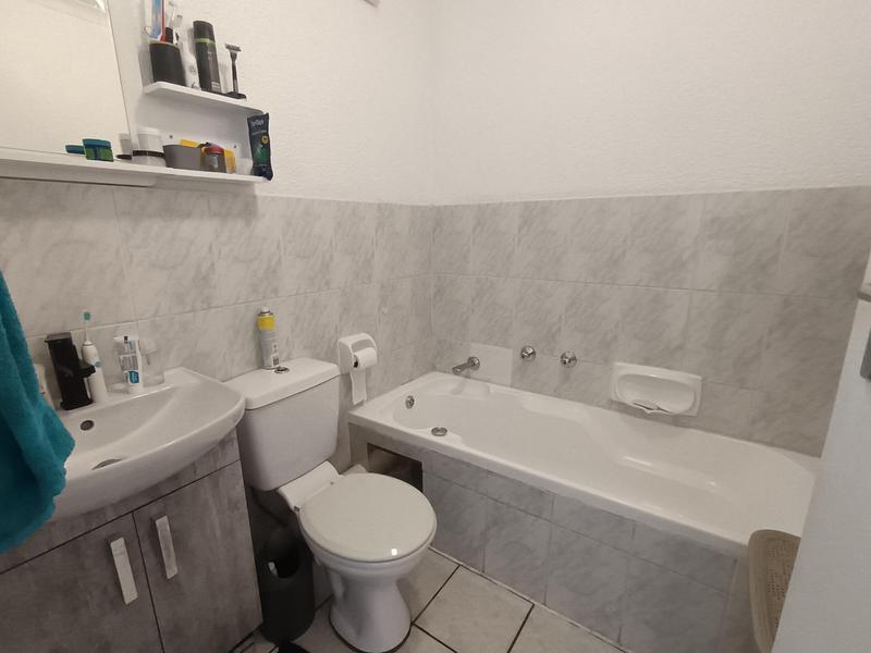 2 Bedroom Property for Sale in Primrose Hill Gauteng