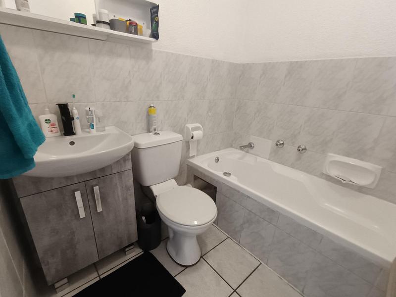 2 Bedroom Property for Sale in Primrose Hill Gauteng