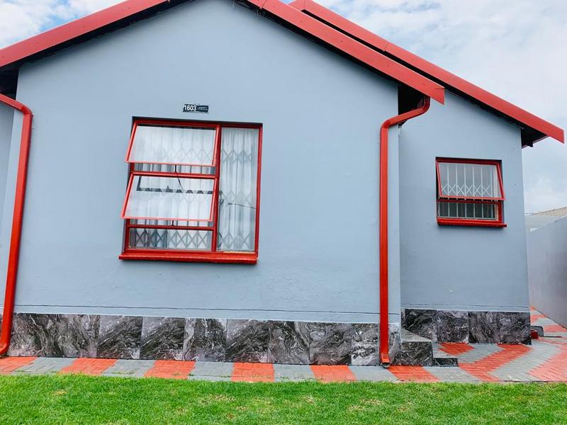 To Let 3 Bedroom Property for Rent in Fleurhof Gauteng