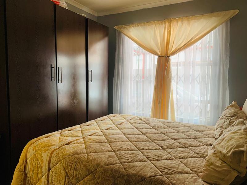 To Let 3 Bedroom Property for Rent in Fleurhof Gauteng