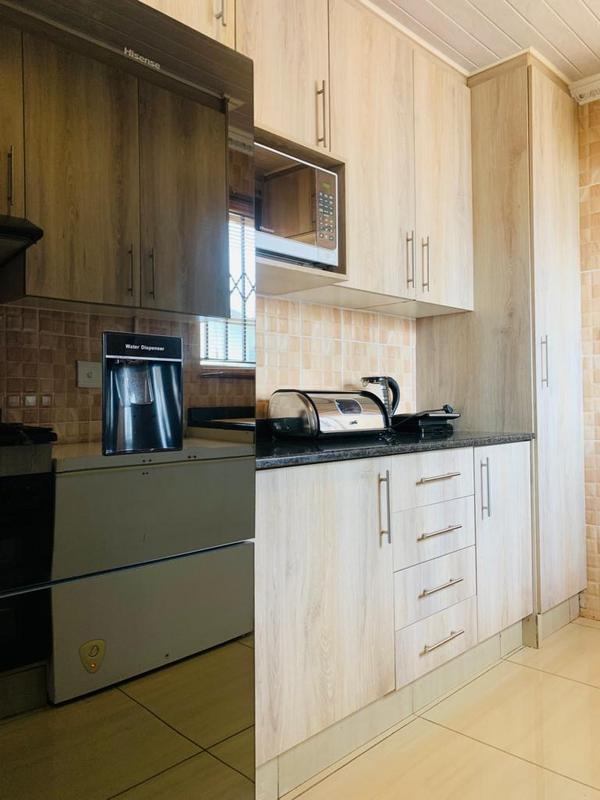 To Let 3 Bedroom Property for Rent in Fleurhof Gauteng