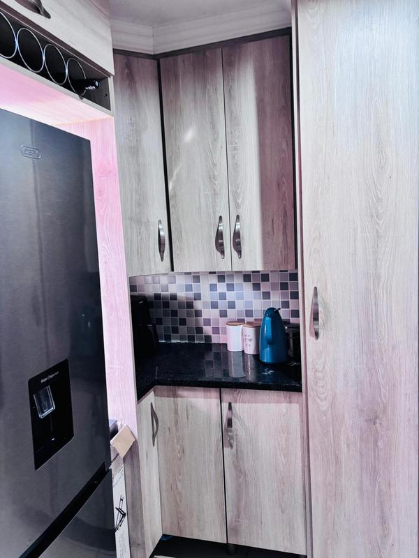 To Let 2 Bedroom Property for Rent in Fleurhof Gauteng