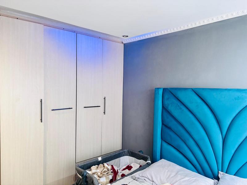 To Let 2 Bedroom Property for Rent in Fleurhof Gauteng