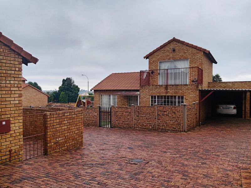 3 Bedroom Property for Sale in Groblerpark Gauteng