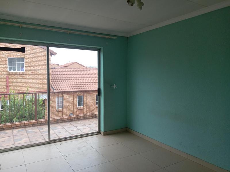 3 Bedroom Property for Sale in Groblerpark Gauteng