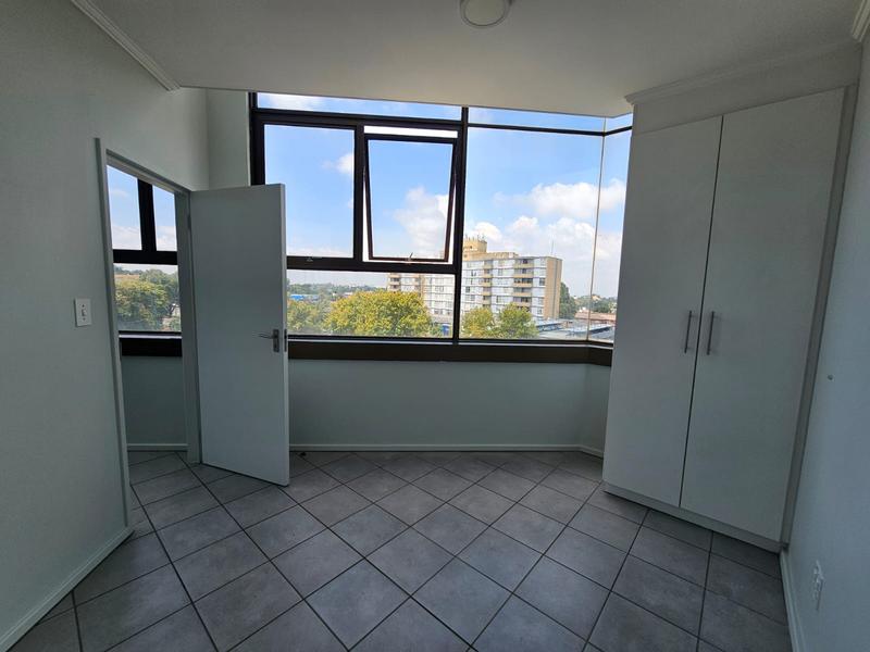 2 Bedroom Property for Sale in Florida Gauteng