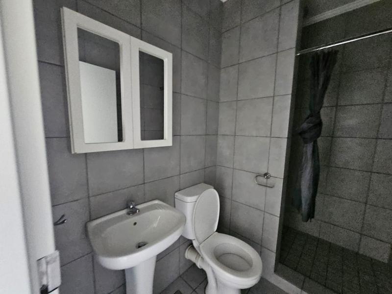 2 Bedroom Property for Sale in Florida Gauteng