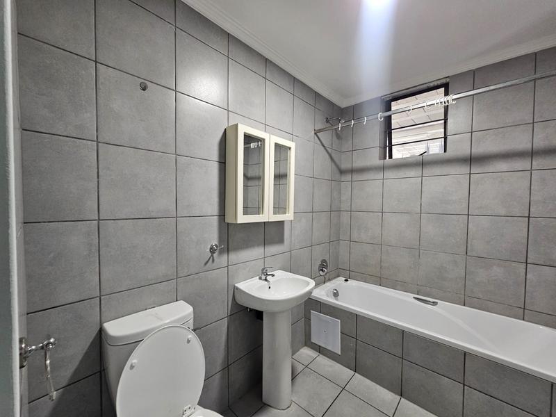 2 Bedroom Property for Sale in Florida Gauteng