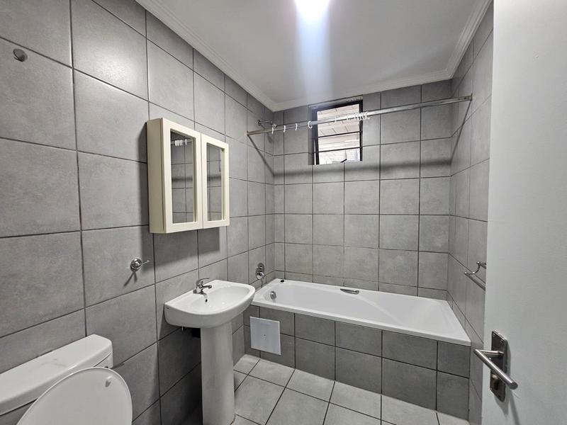 2 Bedroom Property for Sale in Florida Gauteng
