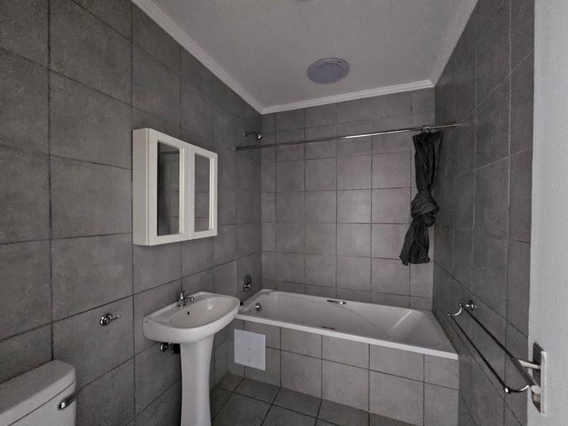 2 Bedroom Property for Sale in Florida Gauteng