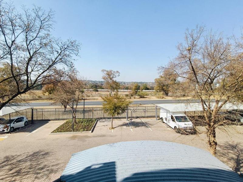 To Let commercial Property for Rent in Randjesfontein A H Gauteng