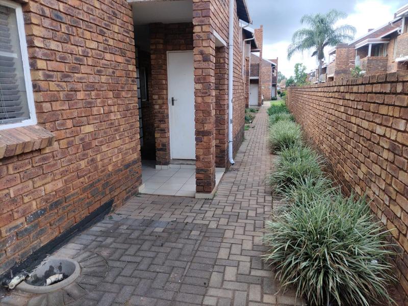2 Bedroom Property for Sale in Clarina Gauteng