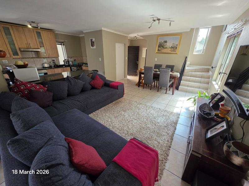 To Let 2 Bedroom Property for Rent in Beverley Gauteng