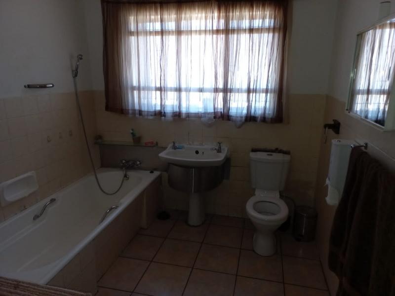 4 Bedroom Property for Sale in Claremont Gauteng