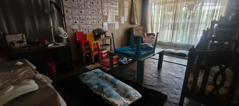 5 Bedroom Property for Sale in Pretoria Gardens Gauteng