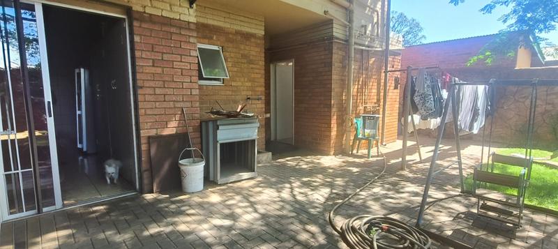 5 Bedroom Property for Sale in Pretoria Gardens Gauteng