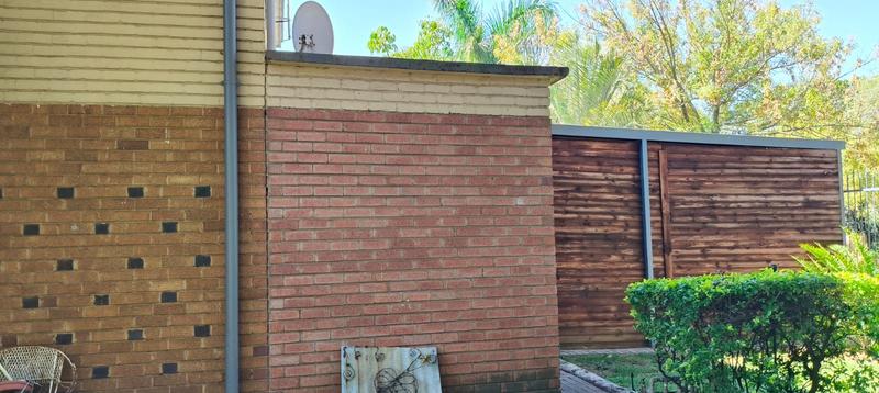 5 Bedroom Property for Sale in Pretoria Gardens Gauteng