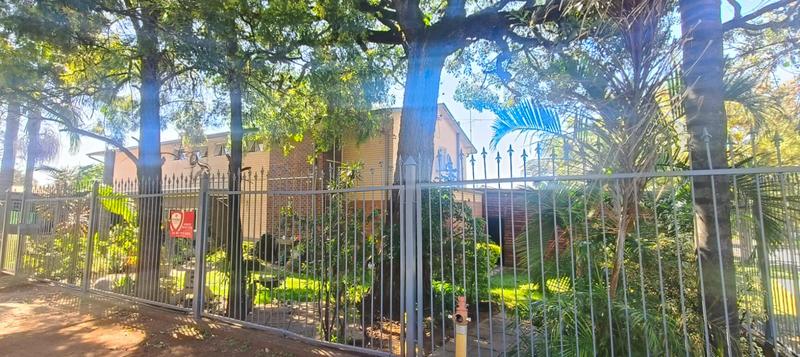 5 Bedroom Property for Sale in Pretoria Gardens Gauteng