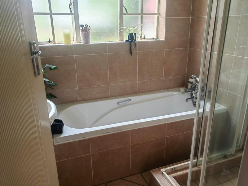 4 Bedroom Property for Sale in Valhalla Gauteng