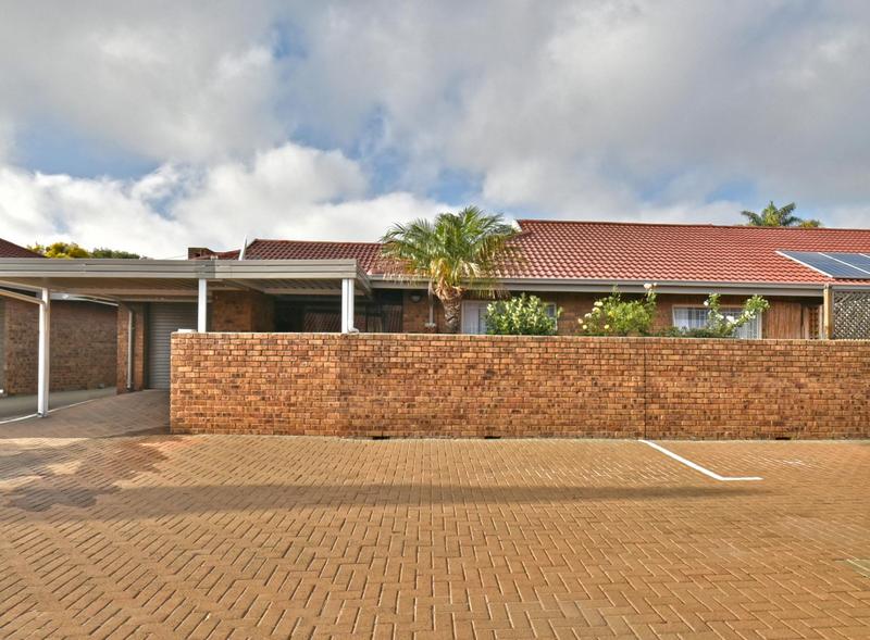 2 Bedroom Property for Sale in New Redruth Gauteng