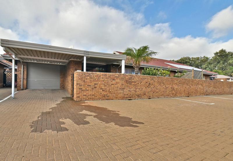2 Bedroom Property for Sale in New Redruth Gauteng