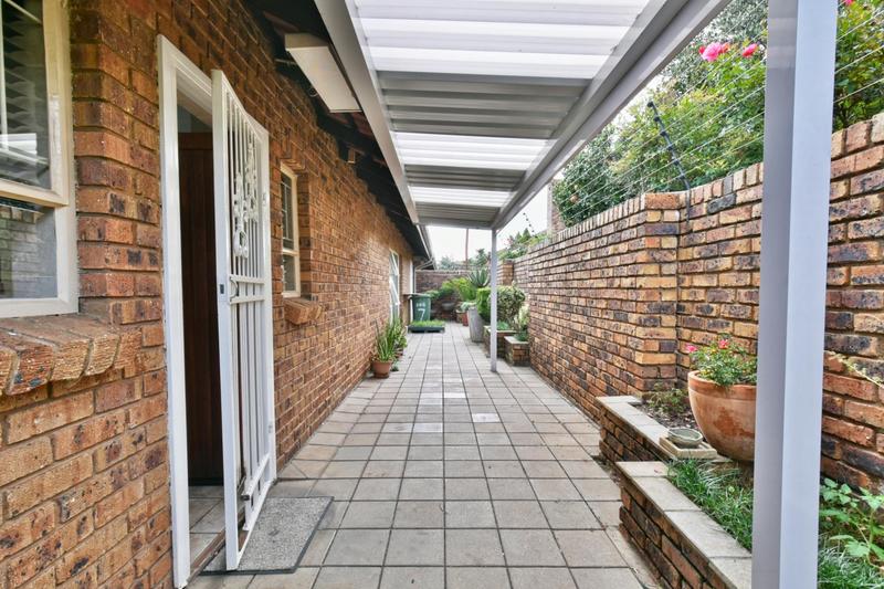 2 Bedroom Property for Sale in New Redruth Gauteng