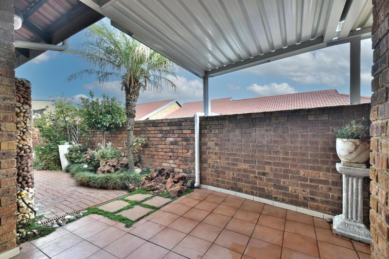2 Bedroom Property for Sale in New Redruth Gauteng