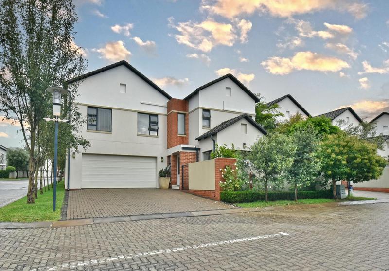 3 Bedroom Property for Sale in Broadacres Gauteng