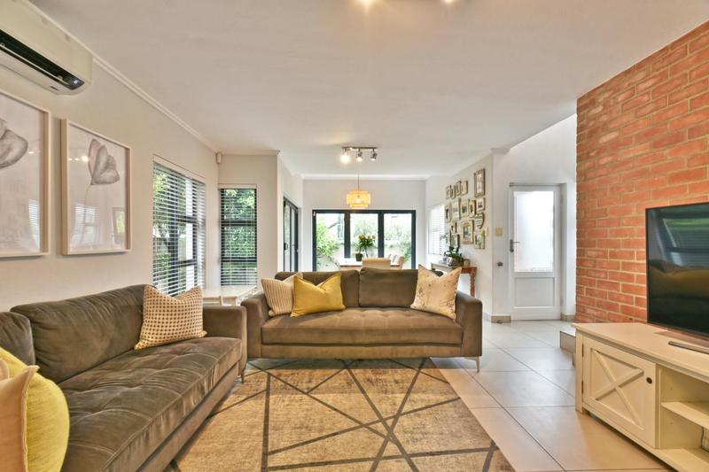 3 Bedroom Property for Sale in Broadacres Gauteng